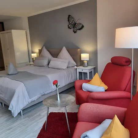 Haus Roseneck Mit Gratis Zugang Zur Jod-sole-therme 바트베벤슨
