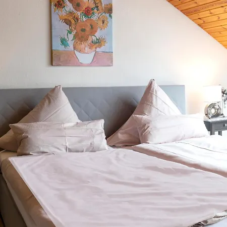 아파트호텔 Haus Roseneck Mit Gratis Zugang Zur Jod-sole-therme 3*