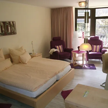 Haus Roseneck Mit Gratis Zugang Zur Jod-sole-therme 아파트호텔 바트베벤슨