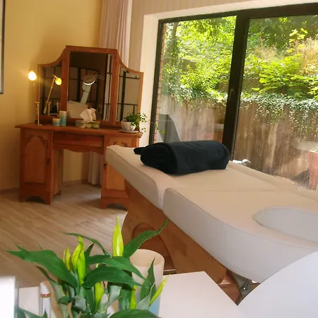 Haus Roseneck Mit Gratis Zugang Zur Jod-sole-therme Apart-hotel