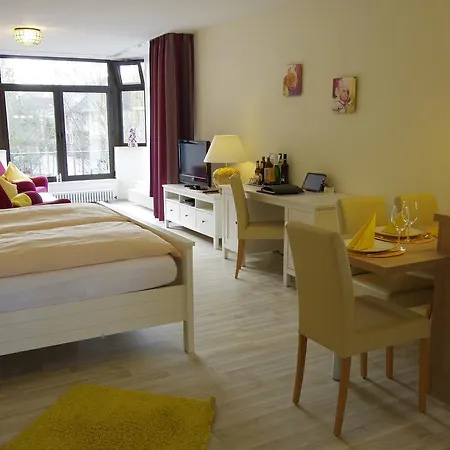 Haus Roseneck Mit Gratis Zugang Zur Jod-sole-therme 아파트호텔 바트베벤슨